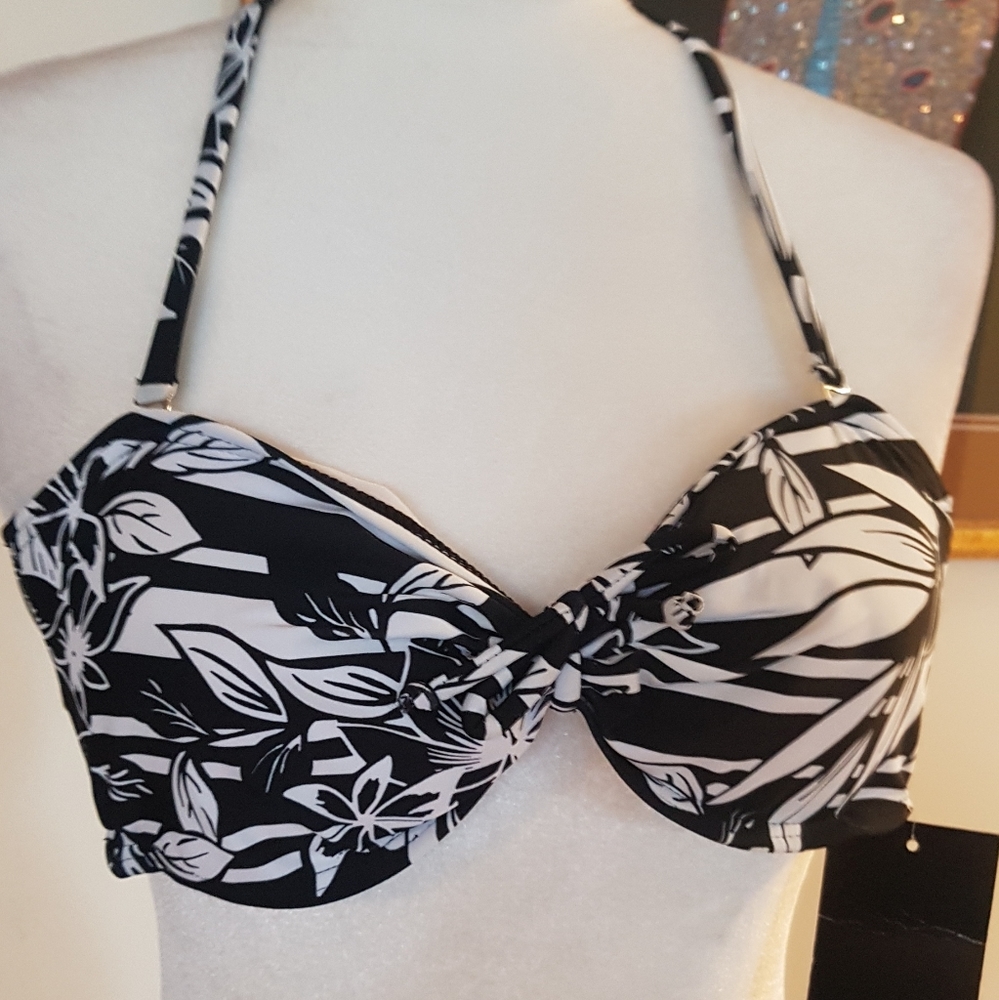 Gorgeous  bikini top